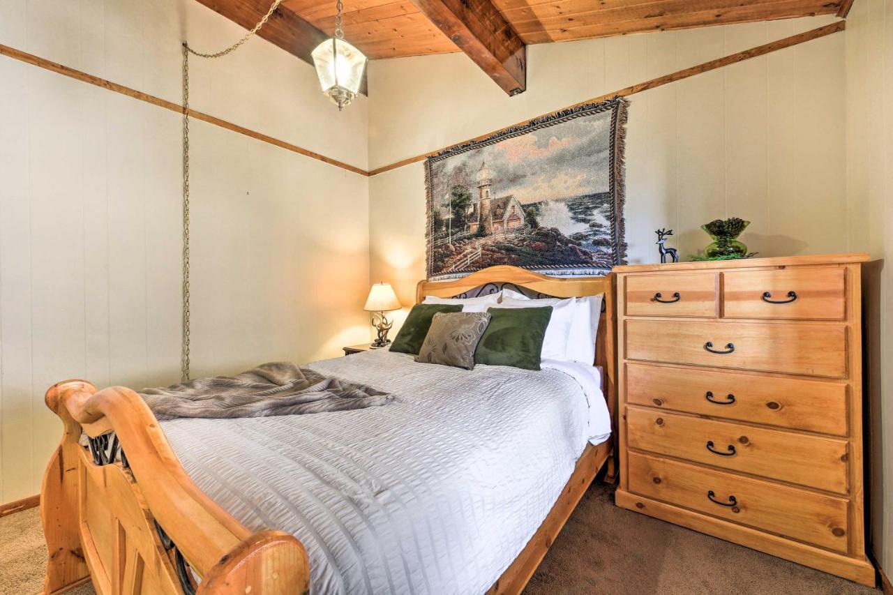 Lake Arrowhead Cabin With Deck And Stunning Mtn Views! San Bernardino Exterior photo