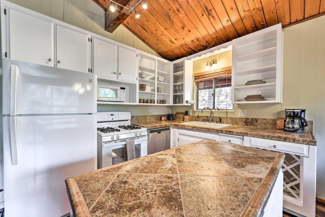 Lake Arrowhead Cabin With Deck And Stunning Mtn Views! San Bernardino Exterior photo